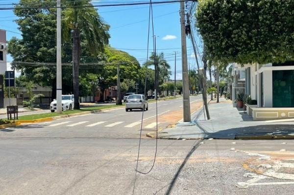 Sorriso: Promotoria abre inqu&eacute;rito e cobra solu&ccedil;&atilde;o de Energisa para fios soltos em vias