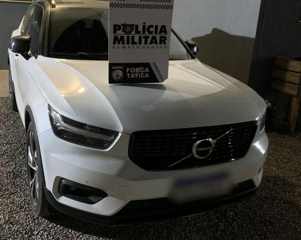 Sorriso: Carro de luxo furtado &eacute; recuperado pela FT parado perto de boca de fumo na Tangar&aacute;