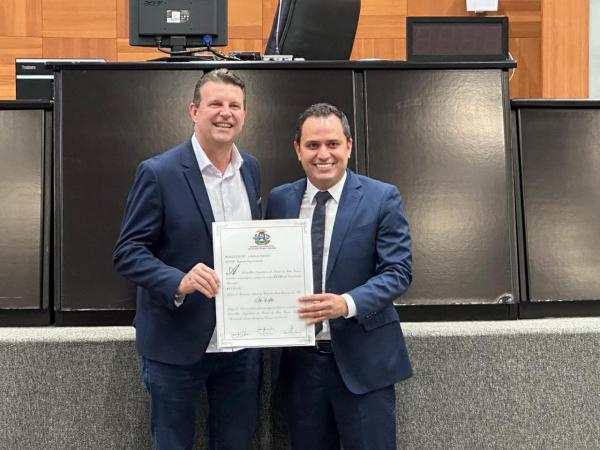 Sorriso: Ari Lafin recebe t&iacute;tulo de cidad&atilde;o mato-grossense