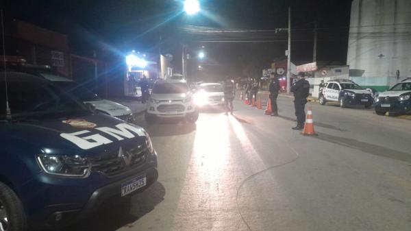 Sorriso: Com ajuda do Ciopaer, for&ccedil;as de seguran&ccedil;a realizam bloqueio na Zona Leste, prendem dois b&ecirc;bados e apreendem 11 ve&iacute;culos