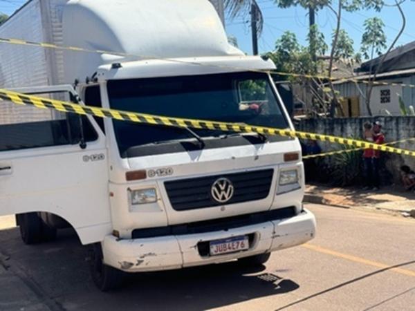 Sinop: Homem é morto a tiros dentro de caminhão