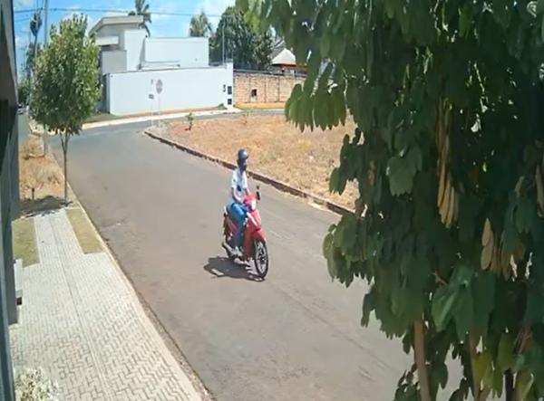 Sorriso: PC procura por homem que foi flagrado ateando fogo em terreno baldio