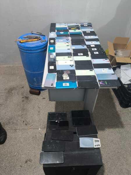 MT: Policia apreende mais de 70 celulares dentro da PCE; Aparelhos facilitavam ordens de homicídios em Sorriso