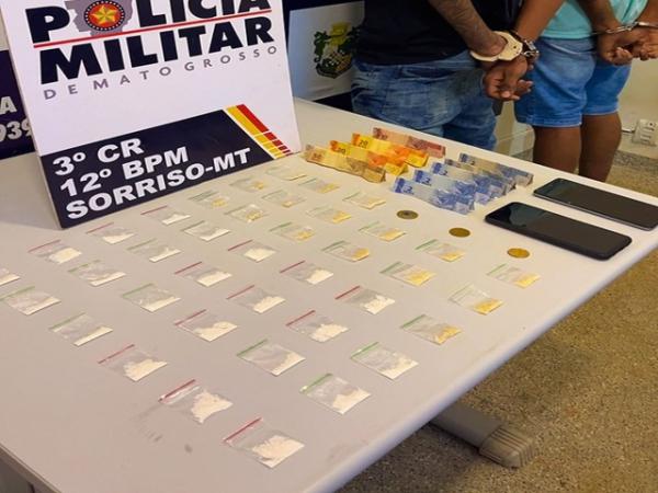 Sorriso: PM apreende cocaína e pasta base e prende dois por tráfico em quitinete no Industrial
