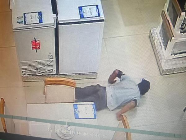 Sorriso: Bandido invade loja da Gazin, se assusta com alarme e foge sem levar nada