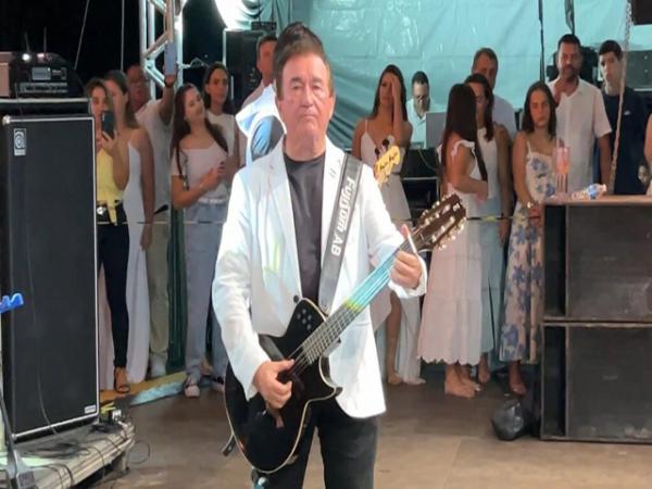 MT: Municípios gastam mais de R$ 10 milhões em shows; Amado Batista custou R$ 900 mil a Sorriso