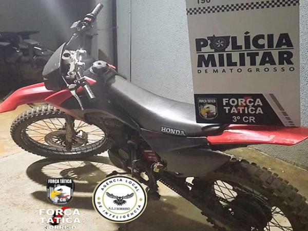 Sorriso: FT aborda piloto de moto sem farol e placa e ele é preso com moto adulterada