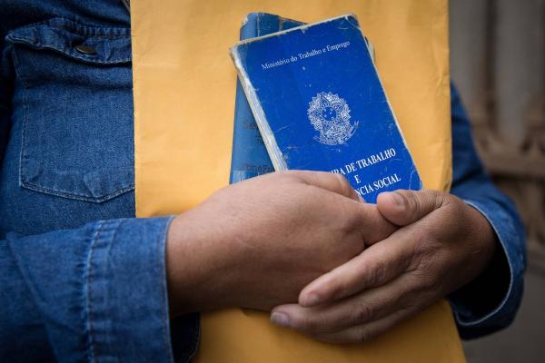 Vereadoras defendem cria&ccedil;&atilde;o de banco municipal de emprego para mulheres