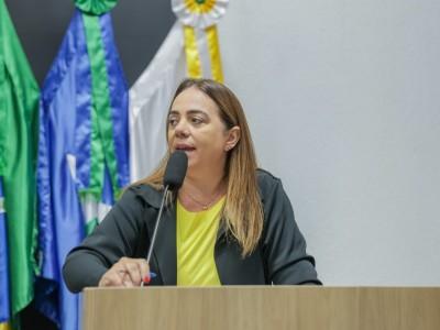 Vereadora Prof&ordf; Silvana requer informa&ccedil;&otilde;es sobre pessoas com defici&ecirc;ncia e autismo em Sorriso