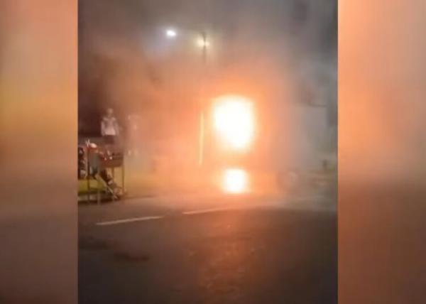 Sorriso: Trailer de alimentos pega fogo na Av. Blumenau