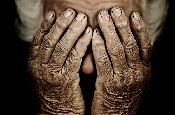 Sorriso: Idosa é mantida em cárcere e dopada por filha e neta dentista que teriam desviado seu dinheiro; passou dois meses com coluna quebrada sem atendimento