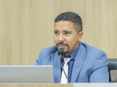 Presidente prop&otilde;e instala&ccedil;&atilde;o de fonte interativa na Pra&ccedil;a das Fontes