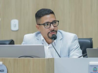 Presidente prop&otilde;e lei para proibir cria&ccedil;&atilde;o de abelhas do g&ecirc;nero Apis na &aacute;rea urbana