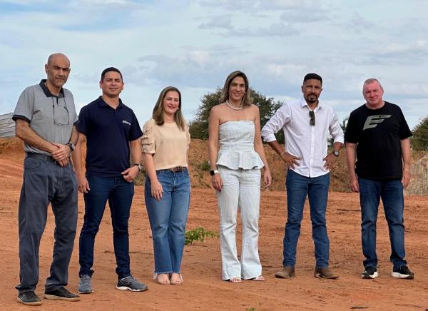 Vereadores visitam terrenos destinados a futuros programas habitacionais