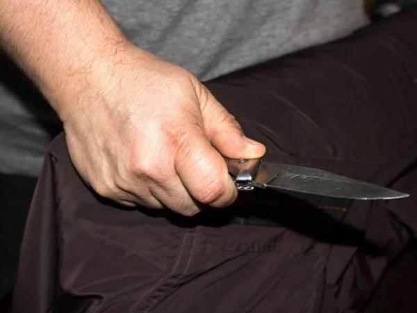 Sorriso: Homem leva facada ap&oacute;s tentar separar briga em bar