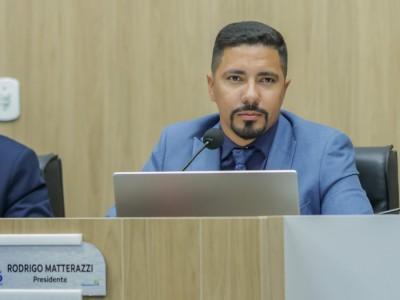 Presidente prop&otilde;e revitaliza&ccedil;&atilde;o de &aacute;rea verde entre as avenidas Ademar Raiter e Ot&aacute;vio de Souza Cruz