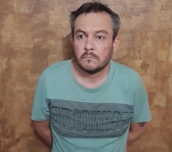 Pai é preso após bater de cinta em filha, de 14 anos, após vê-la de calcinha, gravando vídeo dançando funk para postar na redes sociais
