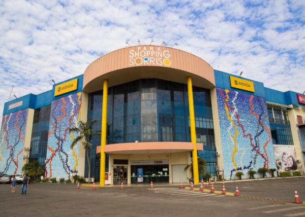 Sorriso: Shopping diz que n&atilde;o pode proibir transsexuais de usarem banheiro masculino ou feminino ap&oacute;s homem usar banheiro das mulheres; "permitido conforme jurisprud&ecirc;ncias"