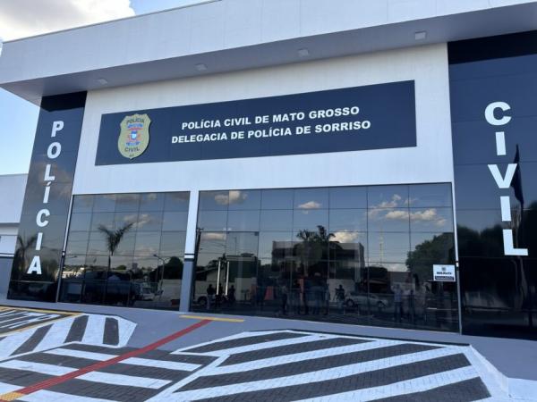 Sorriso: Homem leva "pratada" na cara após derramar cerveja no prato da esposa