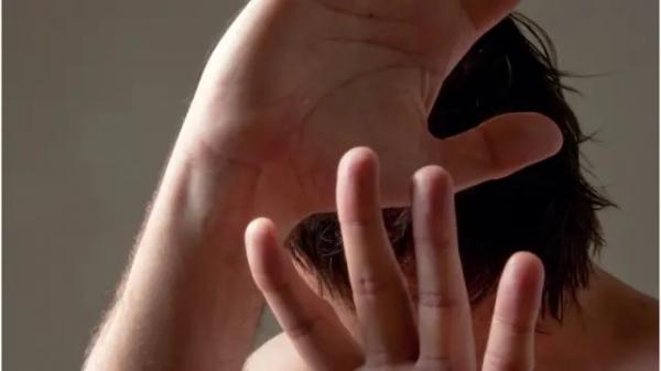 Sorriso: Homem apanha da esposa ap&oacute;s "DR" em casa; "me empurrou contra a parede e agarrou meu pesco&ccedil;o"