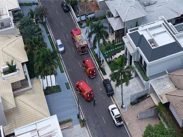 Sorriso: Bombeiros s&atilde;o acionados para inc&ecirc;ndio em casa de condom&iacute;nio de luxo