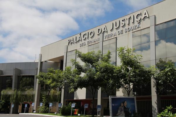 MT: Mulher pede indenização de R$ 20 mil ao ex-marido após traição