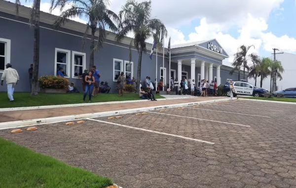 Sorriso: "Estamos vivendo um luto", diz representante do Assentamento Vit&oacute;ria depois de manifesta&ccedil;&atilde;o contra ordem de despejo