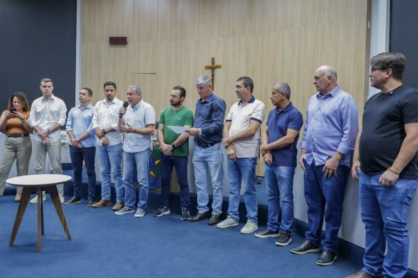 C&acirc;mara antecipa devolu&ccedil;&atilde;o do duod&eacute;cimo para compras de exames