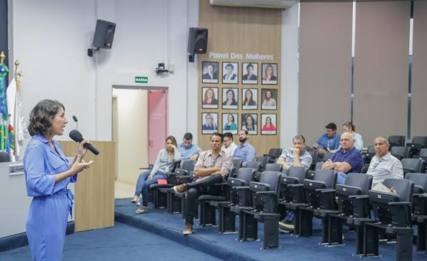 C&acirc;mara Municipal promove palestra sobre sa&uacute;de do homem em alus&atilde;o ao Novembro Azul