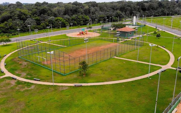 Parlamentar pede manuten&ccedil;&atilde;o dos banheiros p&uacute;blicos em pra&ccedil;a do Jardim dos Ip&ecirc;s, em Sorriso