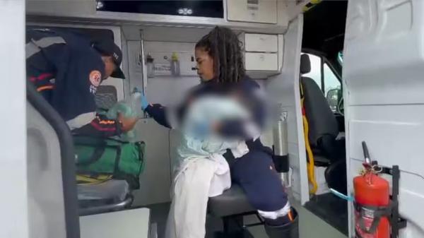 Rec&eacute;m-nascida &eacute; encontrada sem roupas, com cord&atilde;o umbilical e coberta de terra em formigueiro