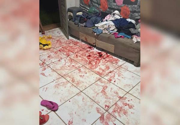 Sorriso: Homem arromba casa, espanca a esposa e tenta mat&aacute;-la na facada; m&atilde;e da v&iacute;tima chamou PM e evitou feminic&iacute;dio