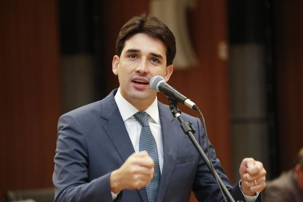 Ministro de Lula defende avaliar pena de morte para autor de feminic&iacute;dio