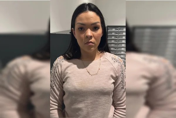 Justi&ccedil;a concede pris&atilde;o domiciliar a chefe de fac&ccedil;&atilde;o de Sorriso, conhecida como "Mulher do Buchudo", para cuidar das filhas