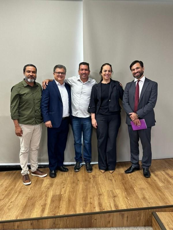 Vereadores participam do lan&ccedil;amento do Programa TCE Pr&oacute;-Mulher em Cuiab&aacute;