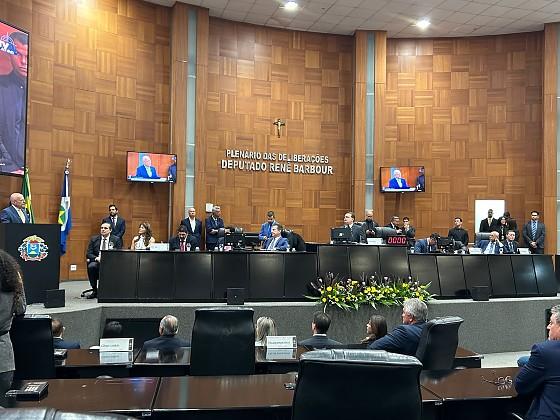 Assembleia aprova multa de R$ 1,4 mil para quem usar drogas em locais p&uacute;blicos de Mato Grosso