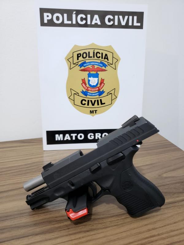 Polícia Civil apreende arma de fogo de suspeito de ameaçar garis