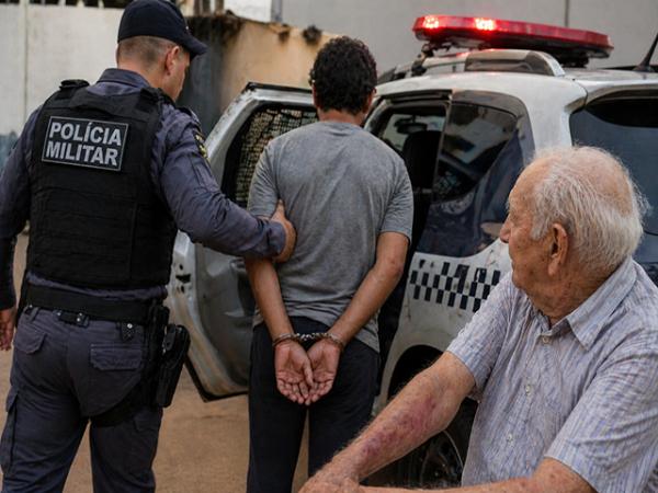 Sorriso: PM prende filho que bateu e amea&ccedil;ou pai, de 91 anos, com espingarda