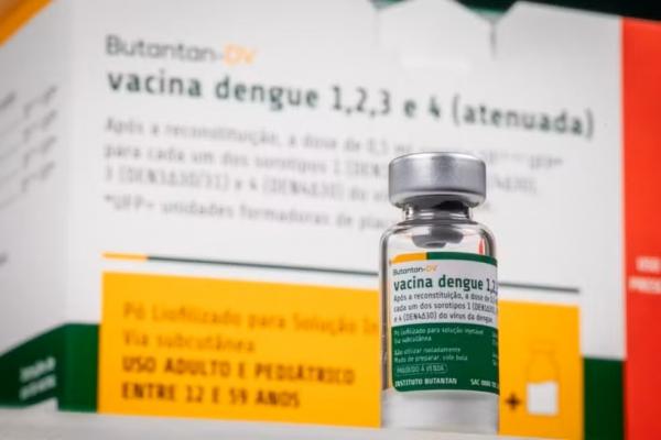 Minist&eacute;rio da Sa&uacute;de suspende vacina da dengue do Butantan ap&oacute;s o registro de duas mortes suspeitas
