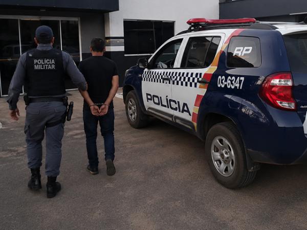 Sorriso: Foragido por Stalking &eacute; preso pela PM ap&oacute;s ser flagrado por c&acirc;meras em Saveiro