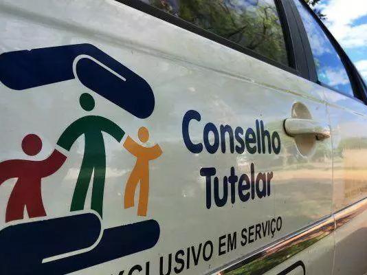Sorriso: Conselho Tutelar e PM recolhem crian&ccedil;a por estar largada na rua e pais estarem b&ecirc;bados