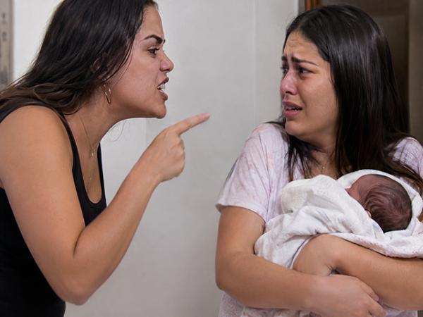 Nova Ubirat&atilde;: Mulher prometer bater na atual do seu ex ap&oacute;s ela dar &agrave; luz ao beb&ecirc;: "vou esperar voc&ecirc; parir pra te bater"