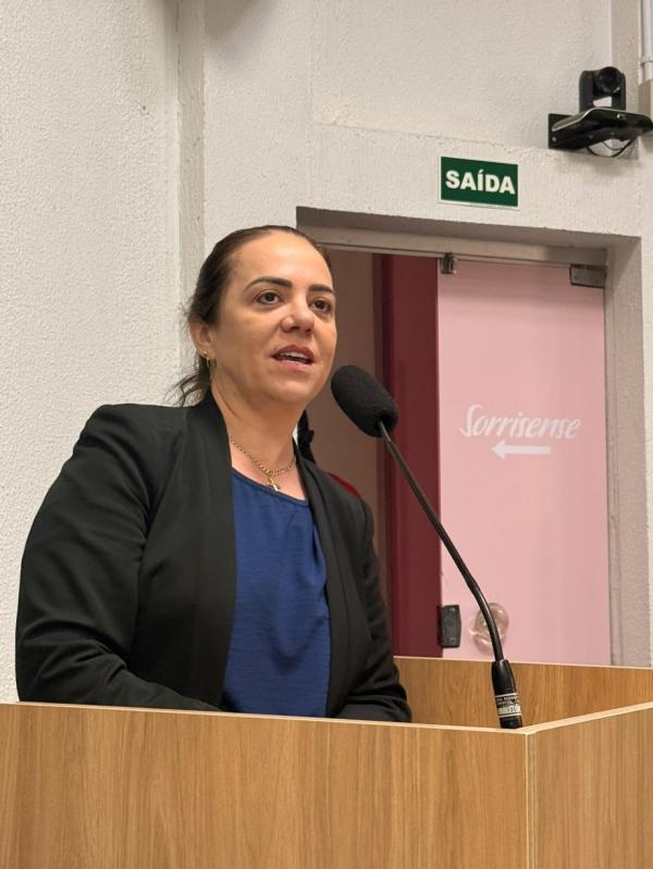 Vereadora prop&otilde;e que munic&iacute;pio crie lei sobre jornada especial de trabalho para agentes de sa&uacute;de e de endemias durante per&iacute;odo cr&iacute;tico de estiagem