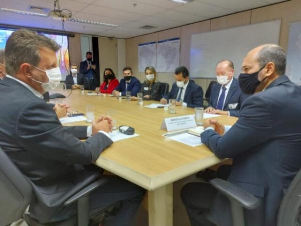 Em Brasília, Ari Lafin e prefeitos da região cobram duplicação da BR-163