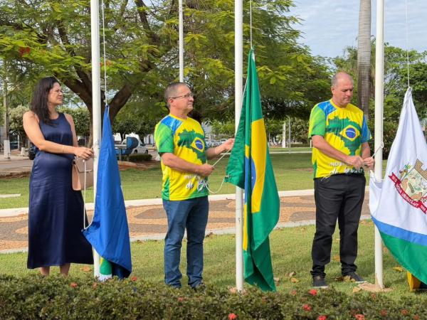 Prefeitura de Nova Ubirat&atilde; realiza Desfile C&iacute;vico de 7 de setembro celebrando a Independ&ecirc;ncia do Brasil