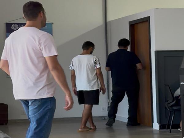 Sorriso: Filho &eacute; preso ap&oacute;s m&atilde;e ir &agrave; pol&iacute;cia registrar perda de documento dele; ele estava foragido por furto qualificado