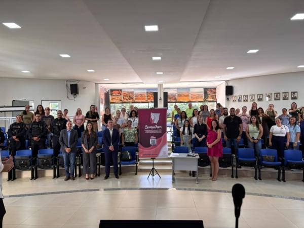 Nova Ubirat&atilde; formaliza termo para implanta&ccedil;&atilde;o da Rede de Enfrentamento &agrave; Viol&ecirc;ncia Dom&eacute;stica e Familiar - CEMULHER