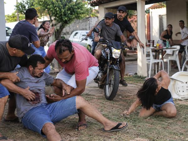 Sorriso: Irm&atilde;os armados com facas invadem confraterniza&ccedil;&atilde;o, esfaqueiam homem e agridem mulher