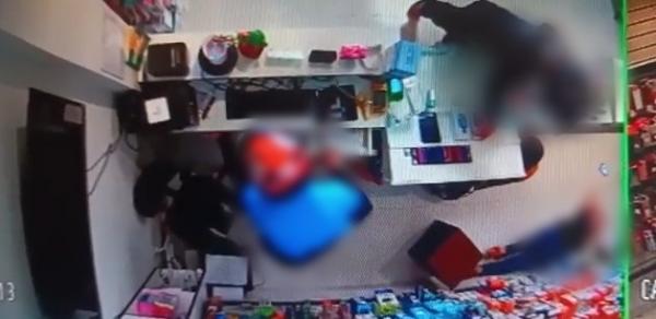 Loja de celulares é assaltada no centro de Sorriso por dois homens armados