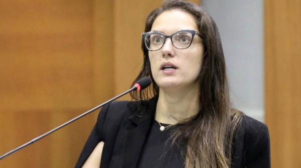 MT: Janaina cobra explicações da Casa Civil e possível anulação de concurso